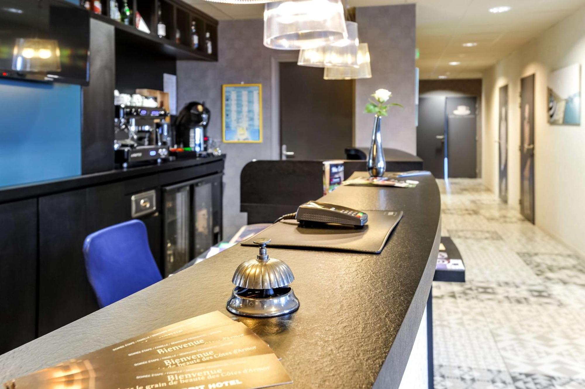 Brit Hotel Le Galion & Spa 比尼克 外观 照片